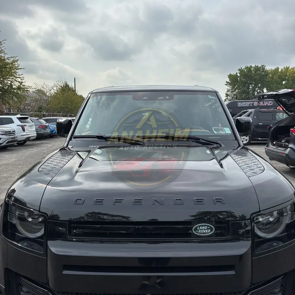2023 Land Rover Defender 130 X-Dynamic SE