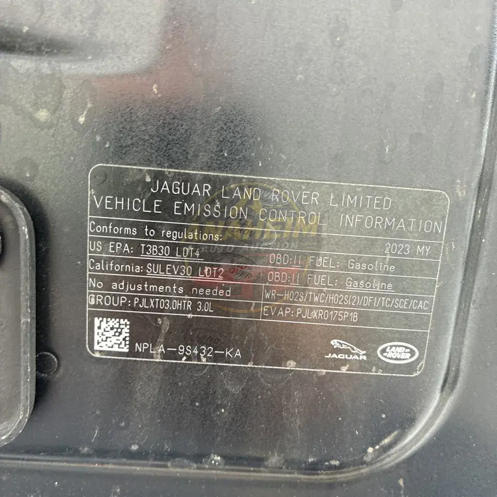 2023 Land Rover Defender 130 X-Dynamic SE