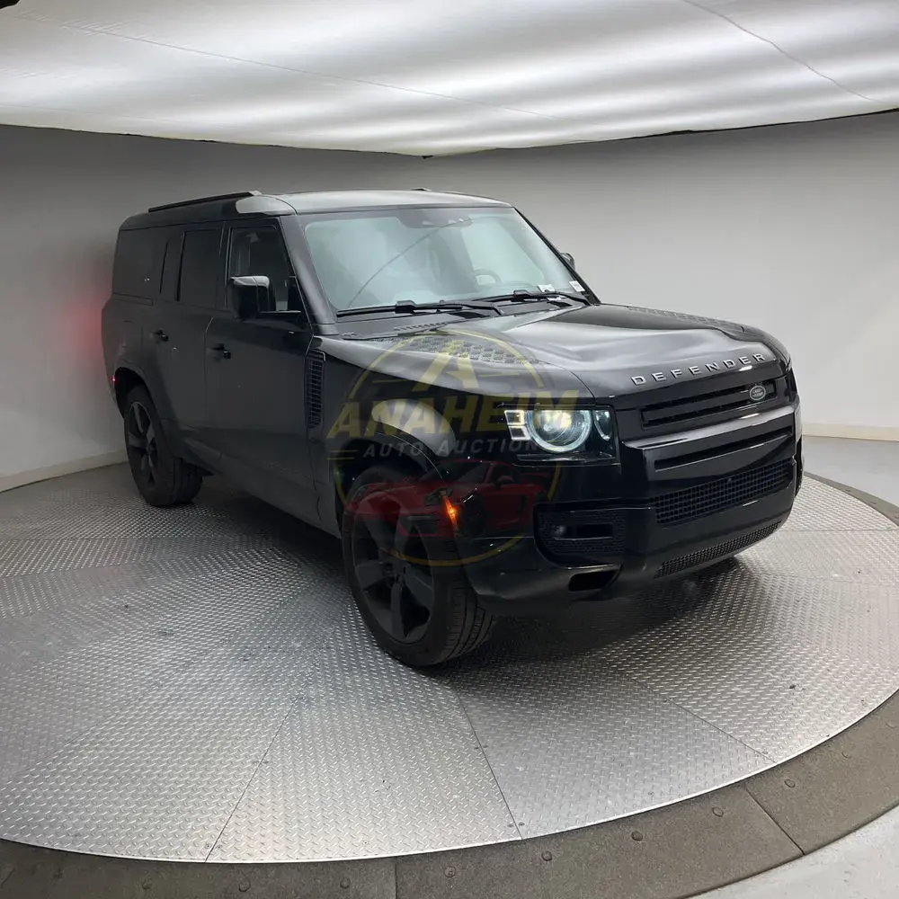 2024 Land Rover Defender 130 P400 X-Dynamic SE