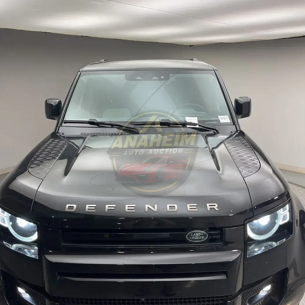 2024 Land Rover Defender 130 P400 X-Dynamic SE