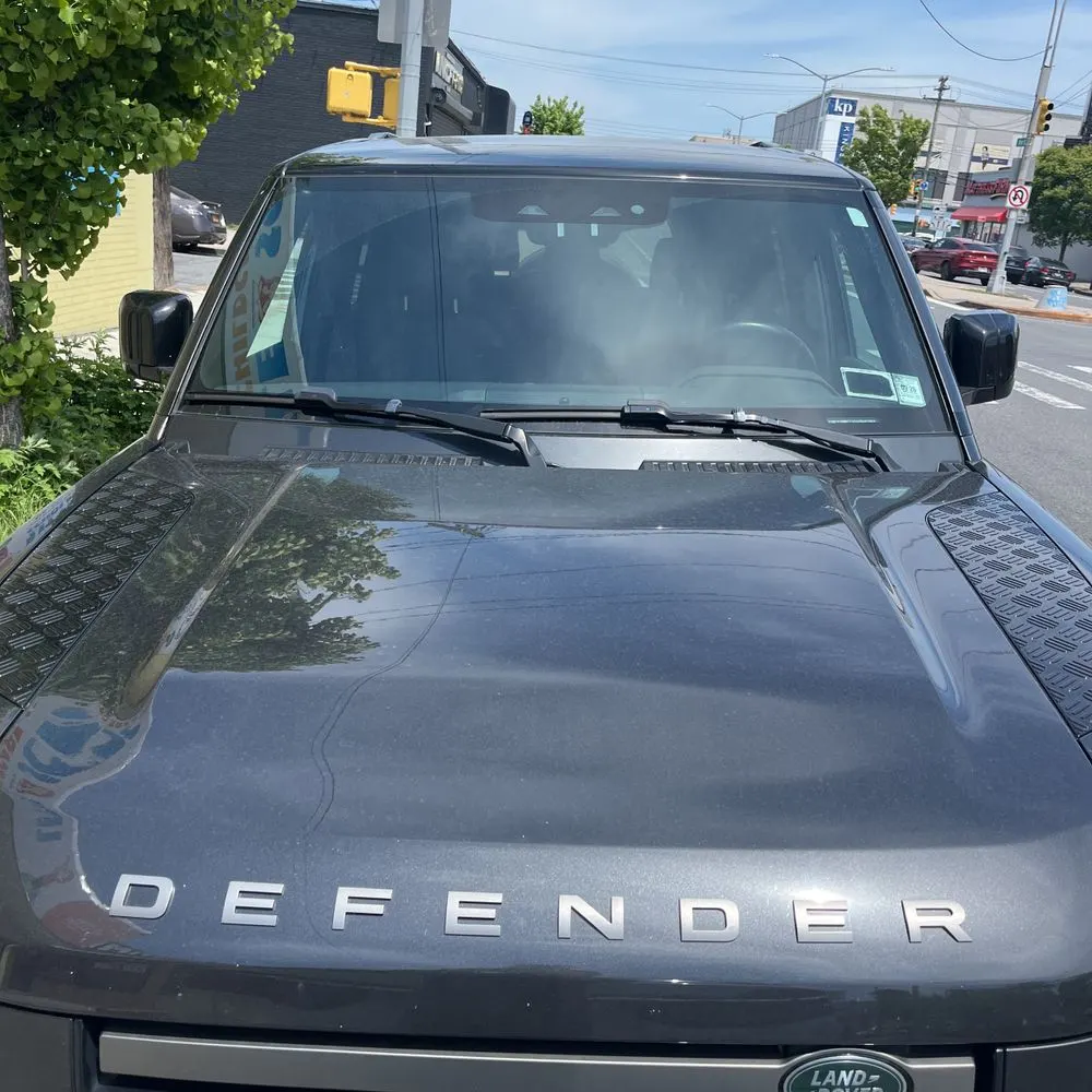2023 Land Rover Defender 130 X-Dynamic SE