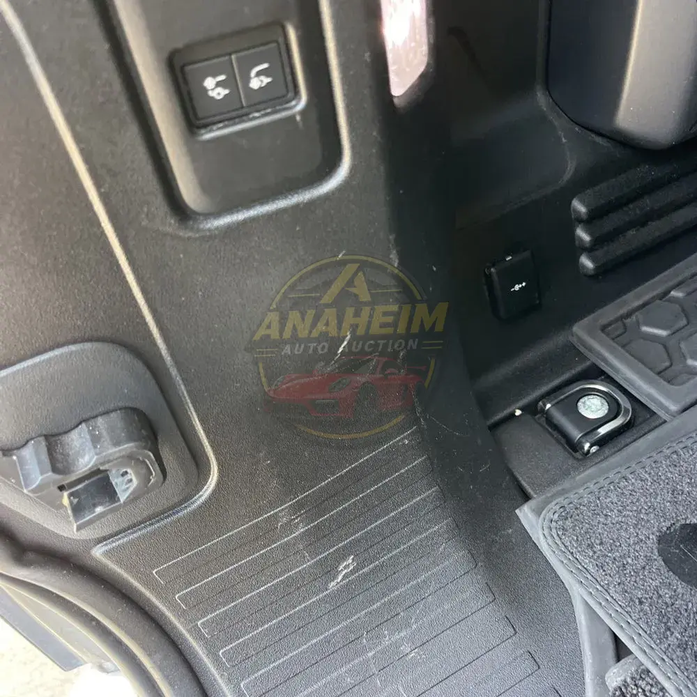2020 Land Rover Defender 110 HSE