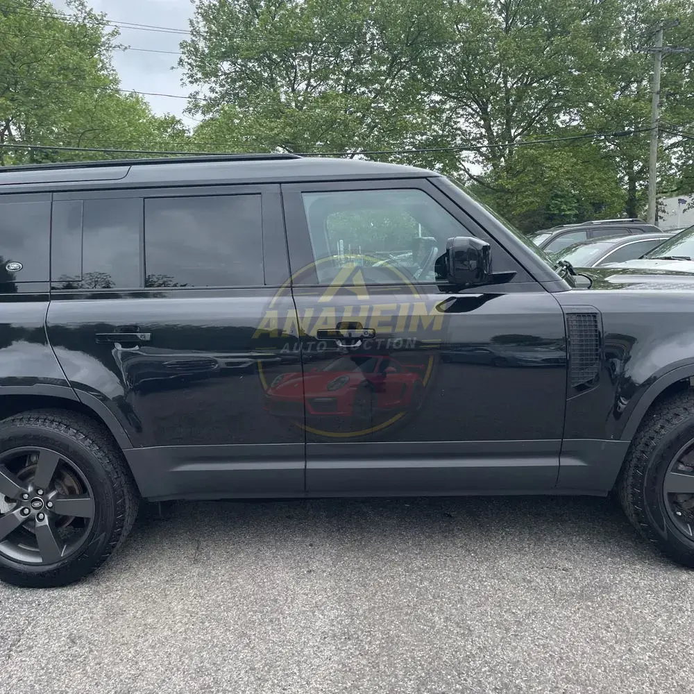 2023 Land Rover Defender 110 S