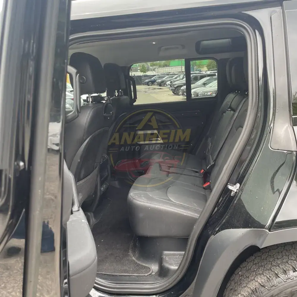 2023 Land Rover Defender 110 S