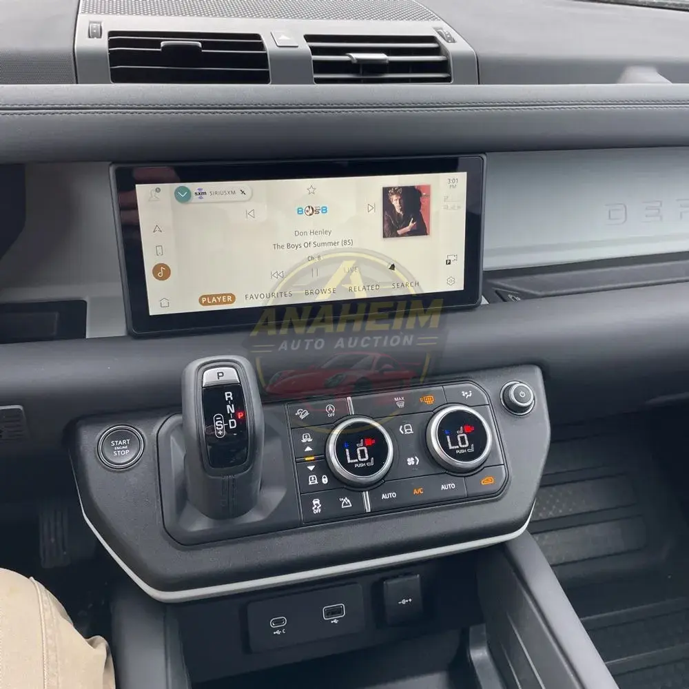 2024 Land Rover Defender 110 P300 S