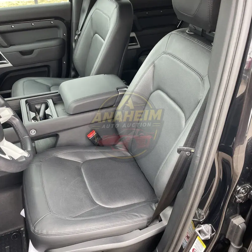 2024 Land Rover Defender 110 P300 S