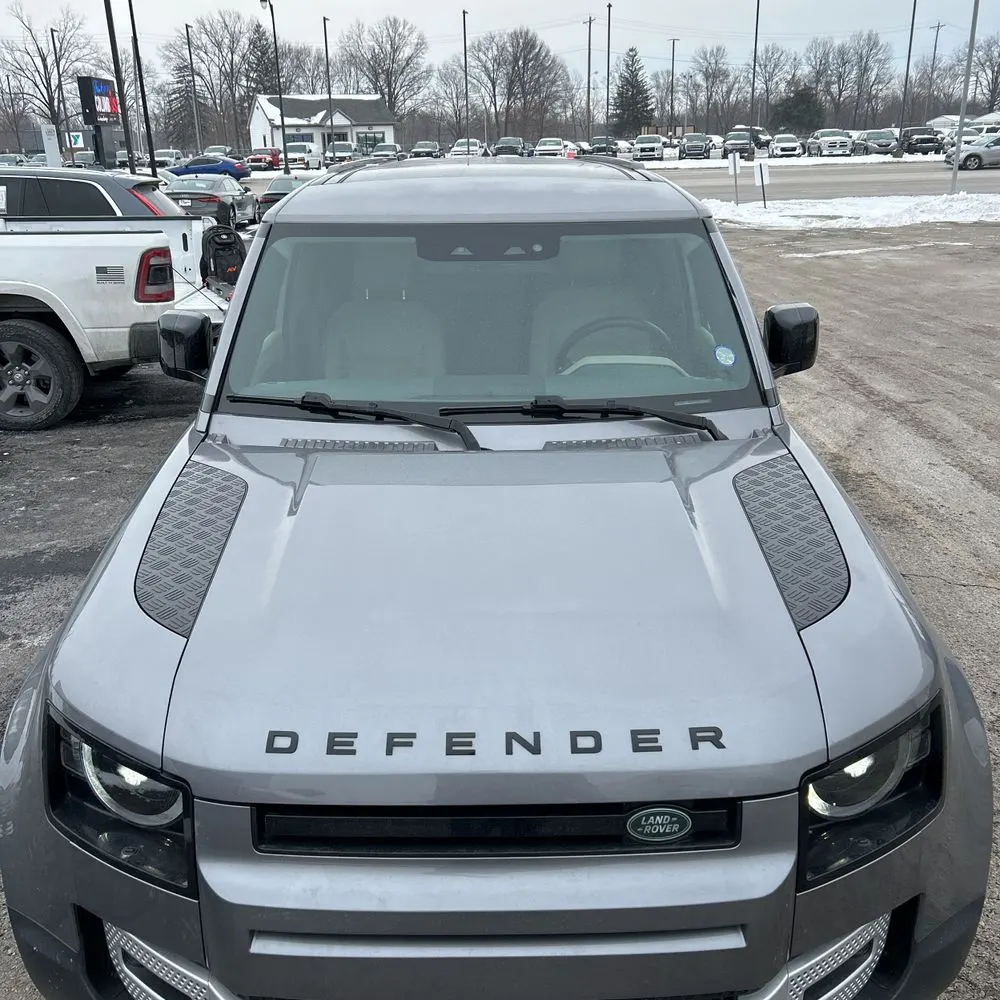 2024 Land Rover Defender 110 P300 S