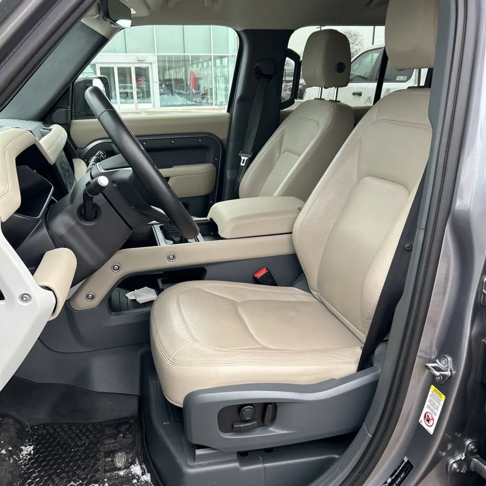 2024 Land Rover Defender 110 P300 S