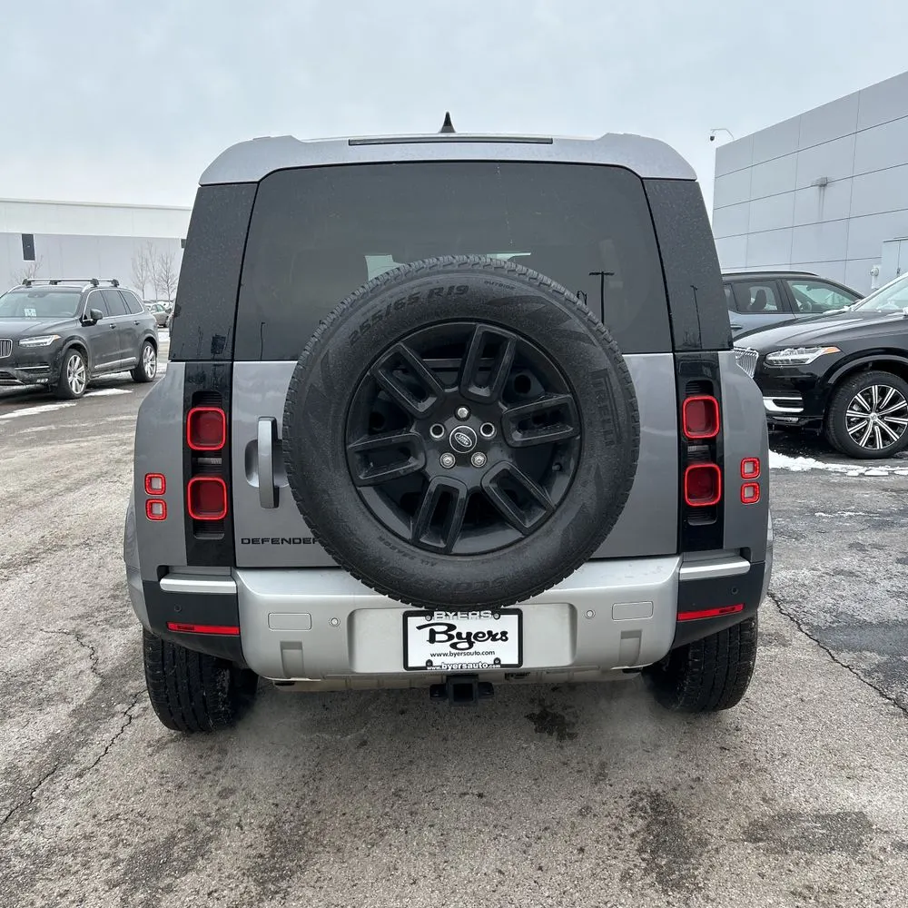 2024 Land Rover Defender 110 P300 S