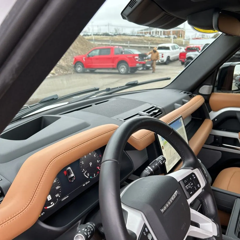 2024 Land Rover Defender 130 P400 S