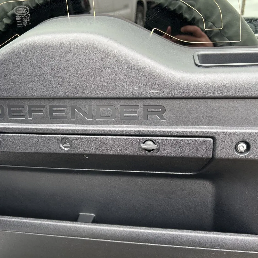 2024 Land Rover Defender 130 P400 S