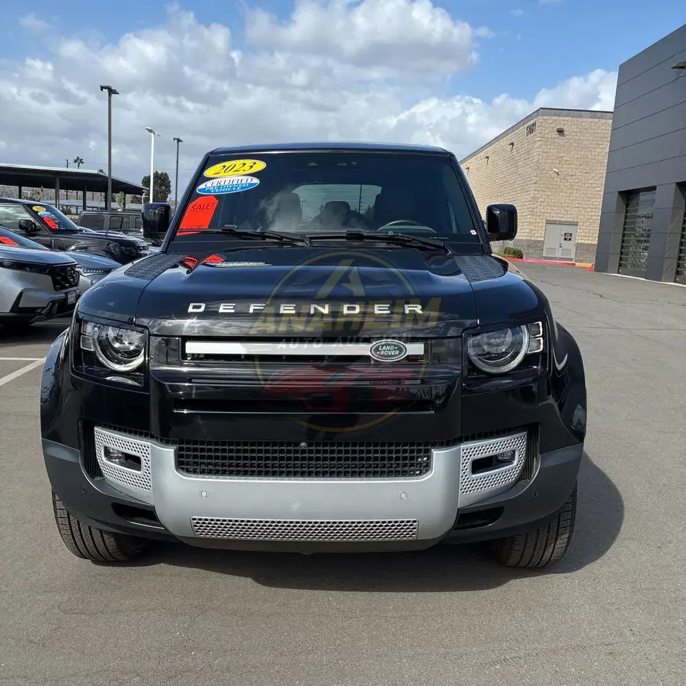 2023 Land Rover Defender 110 SE