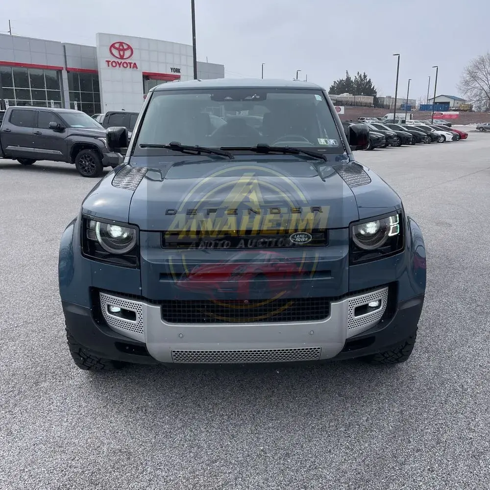 2020 Land Rover Defender 110 SE