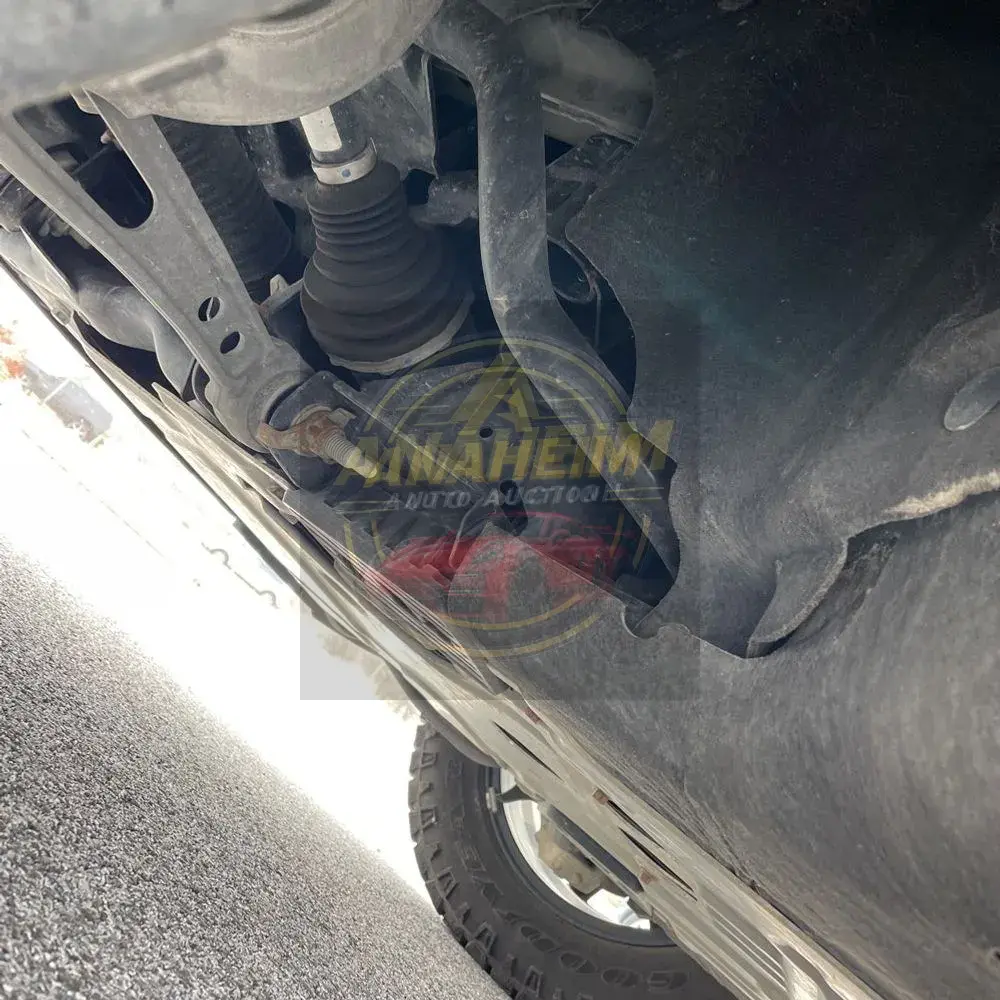 2020 Land Rover Defender 110 SE