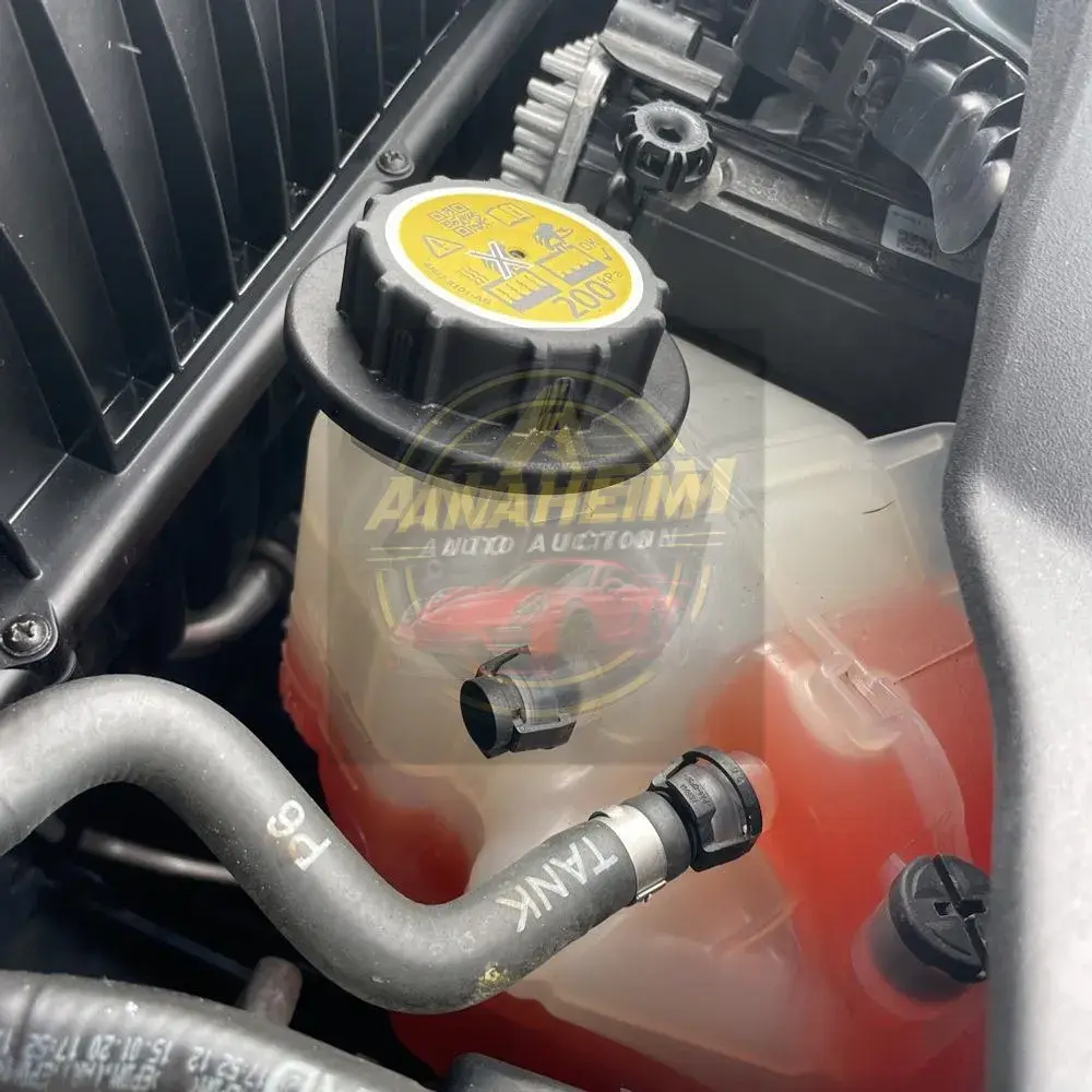 2020 Land Rover Defender 110 SE