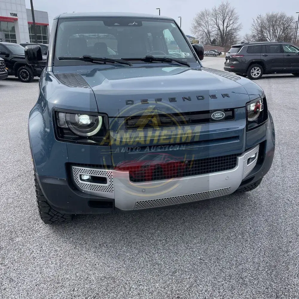 2020 Land Rover Defender 110 SE