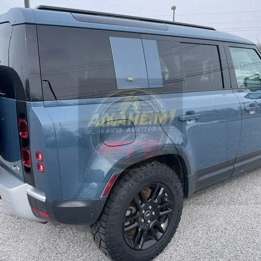 2020 Land Rover Defender 110 SE