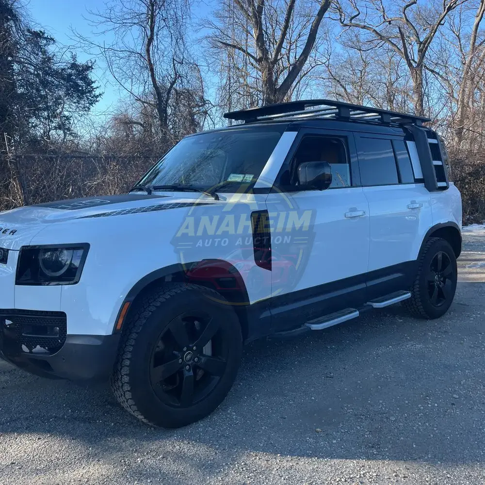 2023 Land Rover Defender 110 SE