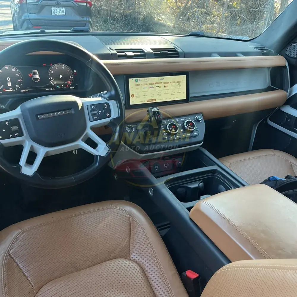 2023 Land Rover Defender 110 SE