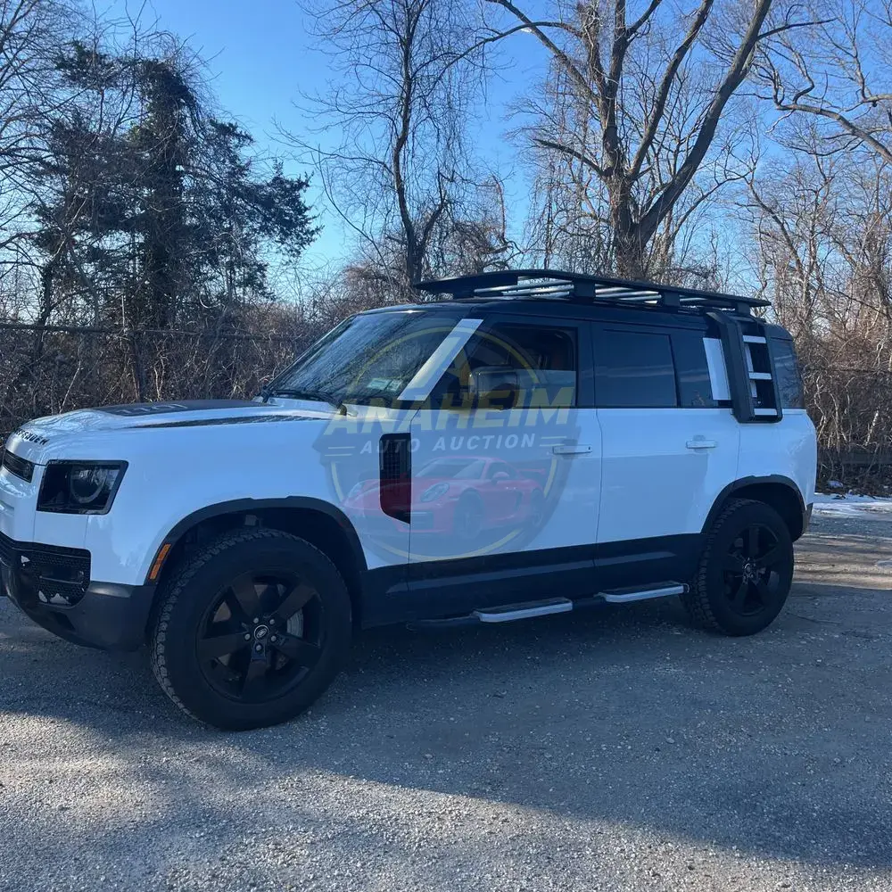 2023 Land Rover Defender 110 SE