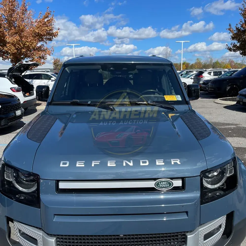 2020 Land Rover Defender 110 SE