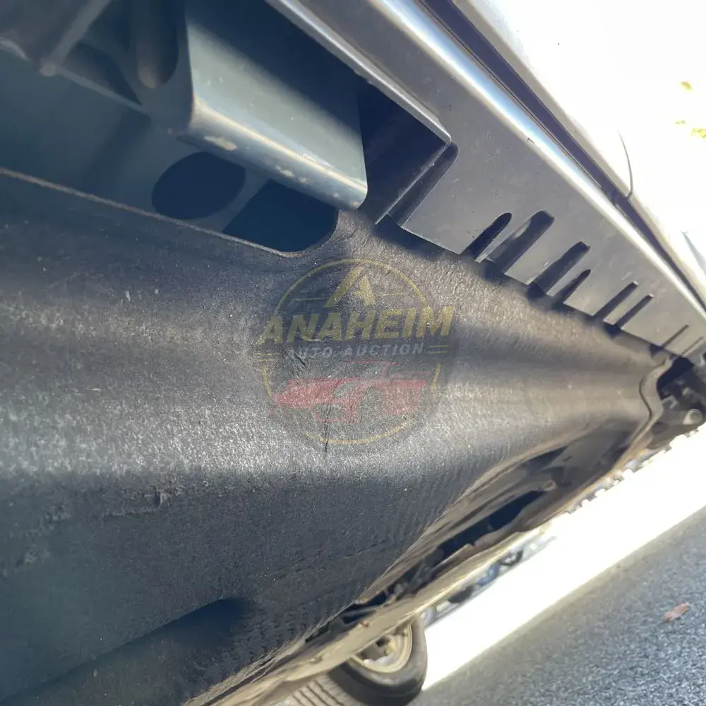 2020 Land Rover Defender 110 SE