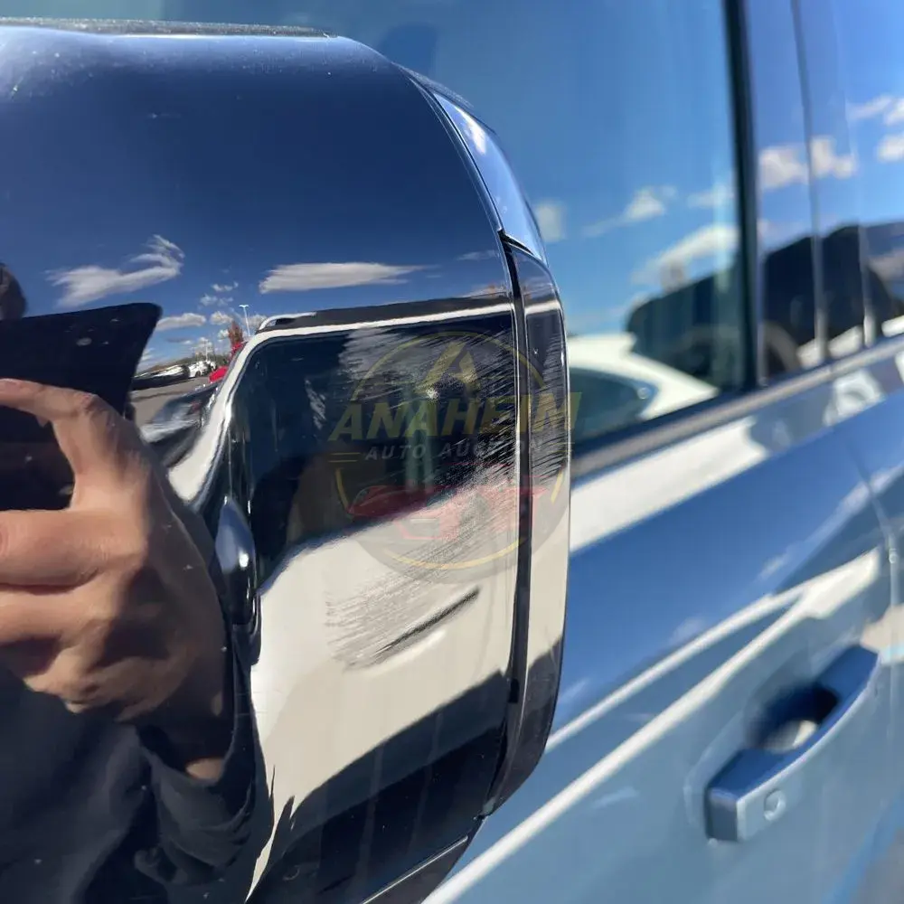 2020 Land Rover Defender 110 SE