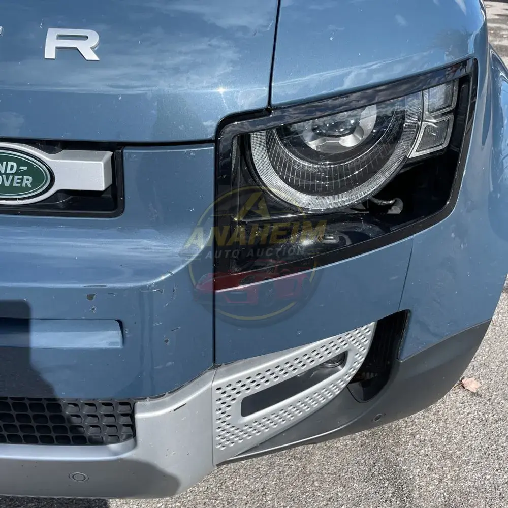 2020 Land Rover Defender 110 SE