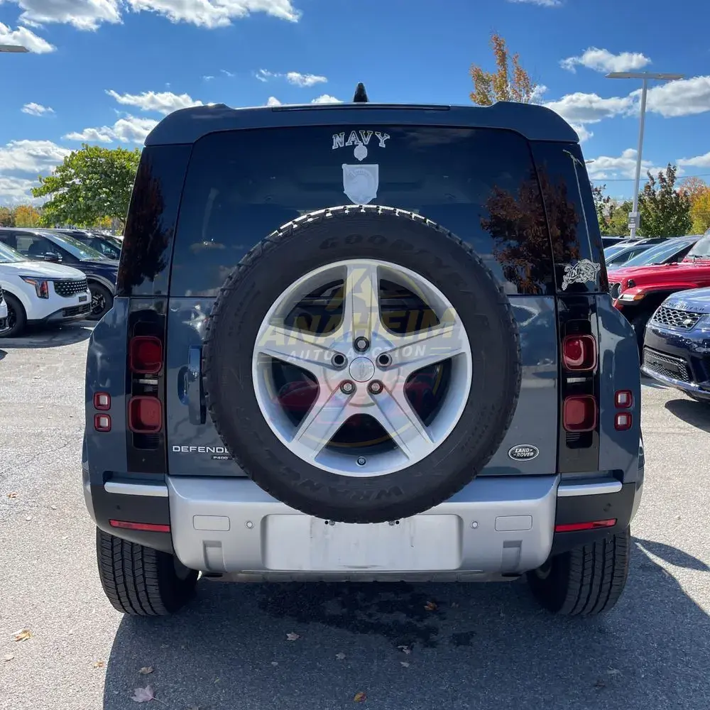 2020 Land Rover Defender 110 SE