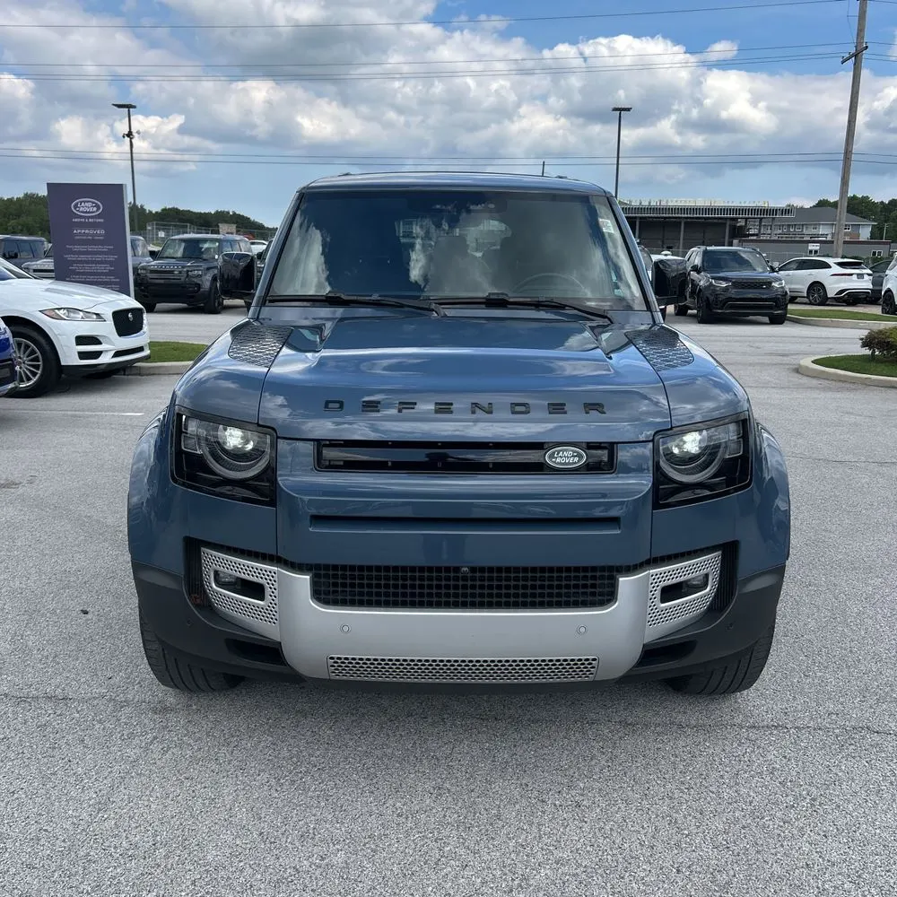 2023 Land Rover Defender 110 SE