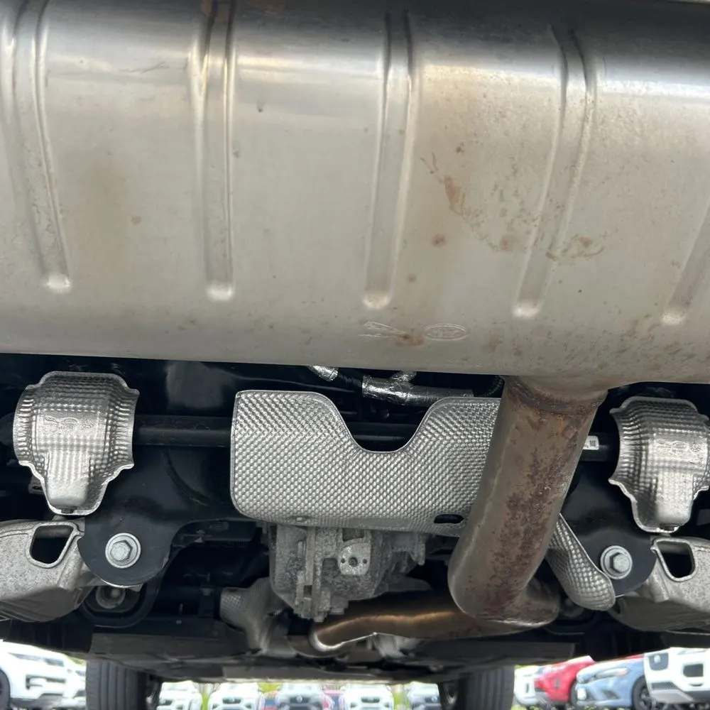 2023 Land Rover Defender 110 SE