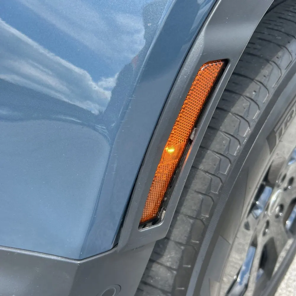 2023 Land Rover Defender 110 SE
