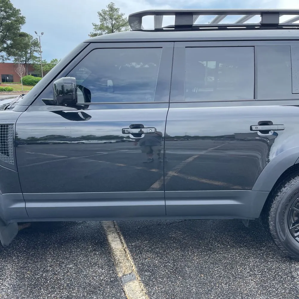 2023 Land Rover Defender 130 SE