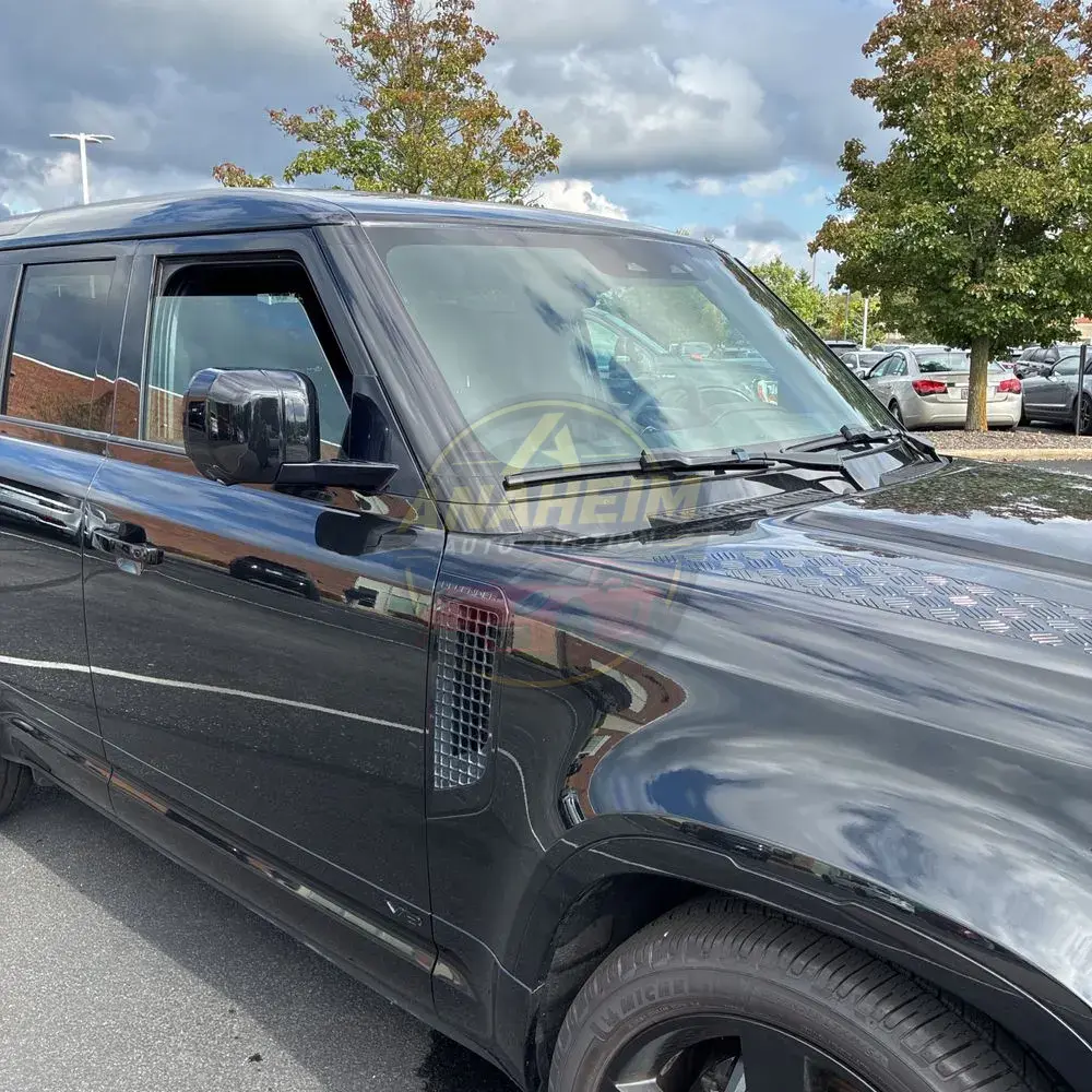 2023 Land Rover Defender 110 V8