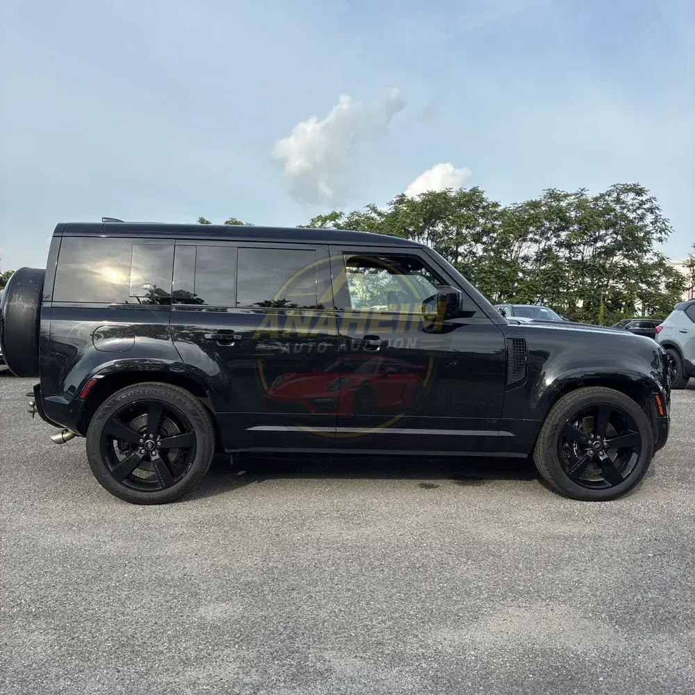 2023 Land Rover Defender 110 Carpathian Ed V8