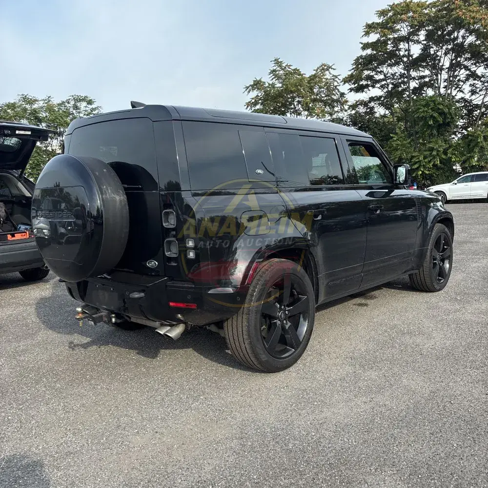 2023 Land Rover Defender 110 Carpathian Ed V8