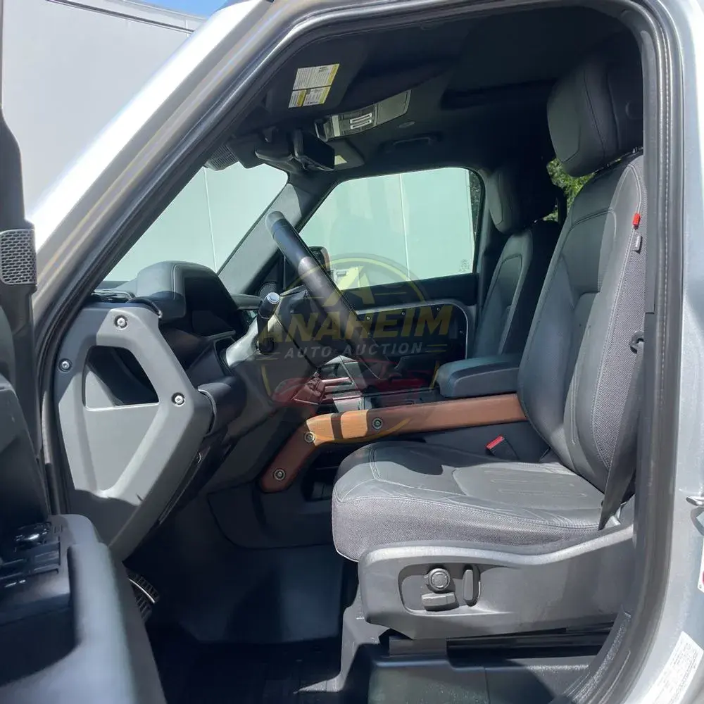 2020 Land Rover Defender X P400 3.0T