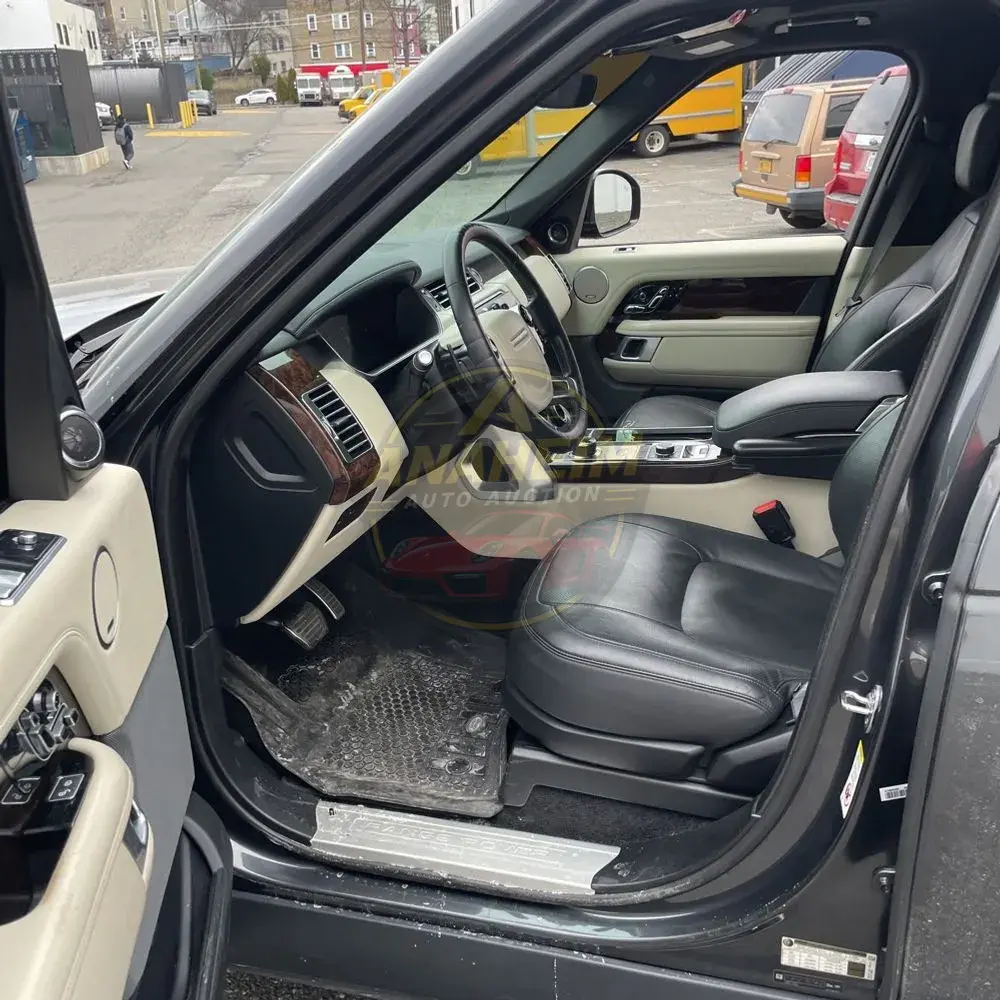 2020 Land Rover Range Rover P525 HSE
