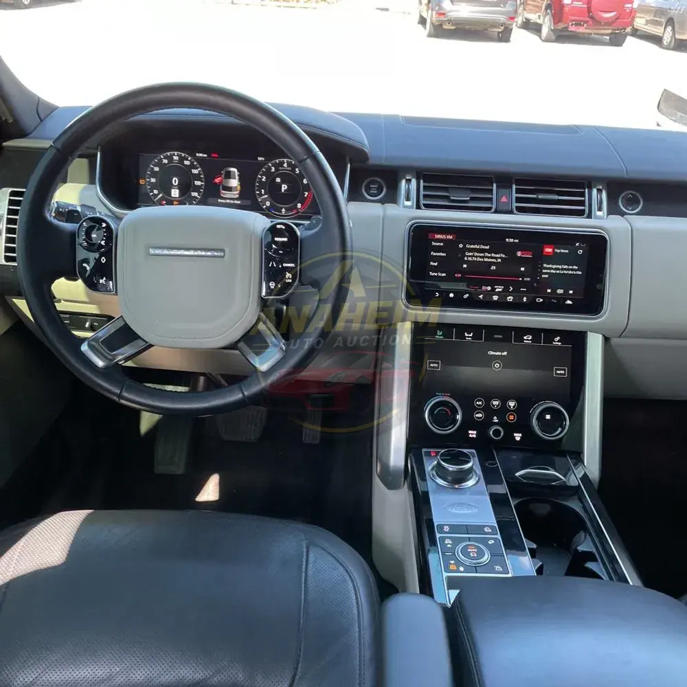 2020 Land Rover Range Rover P525 HSE