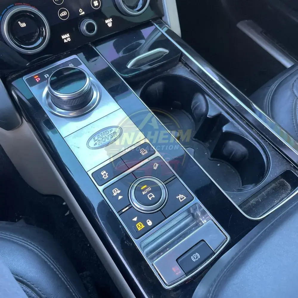 2020 Land Rover Range Rover P525 HSE