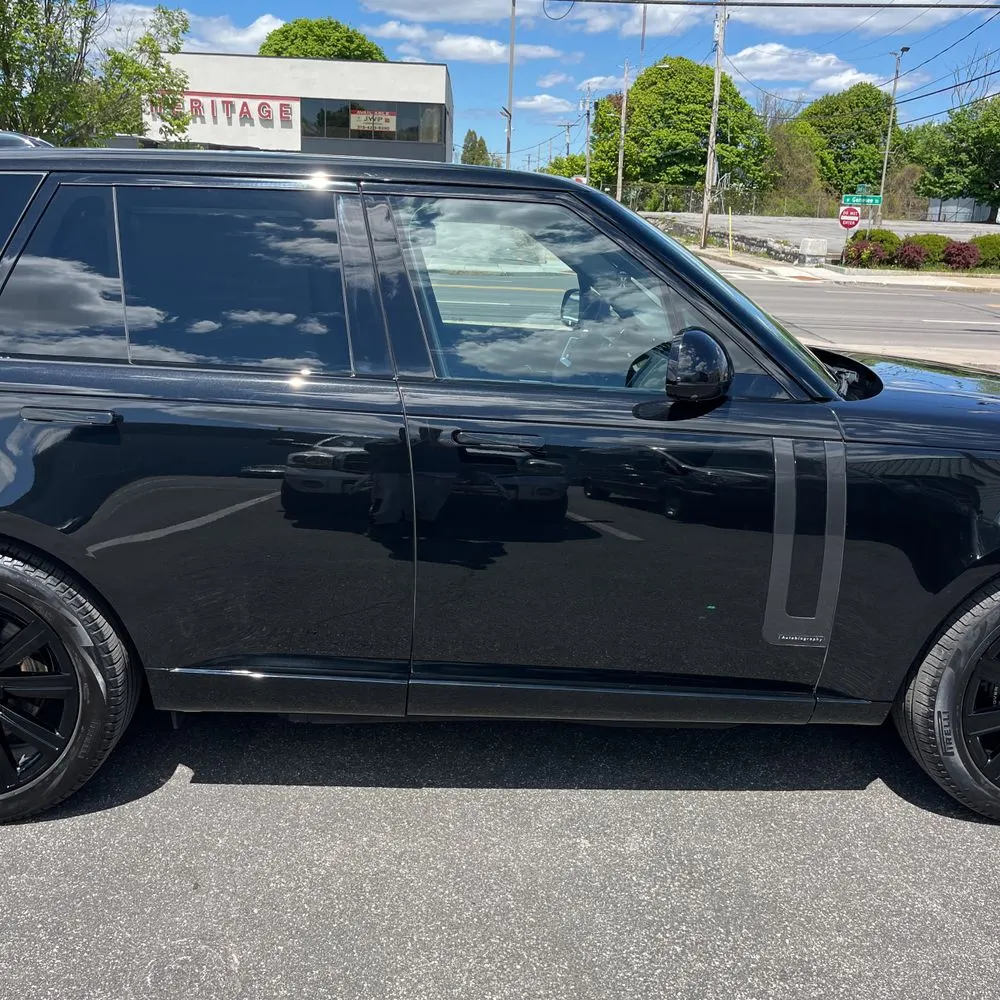 2024 Land Rover Range Rover P550e Autobiography