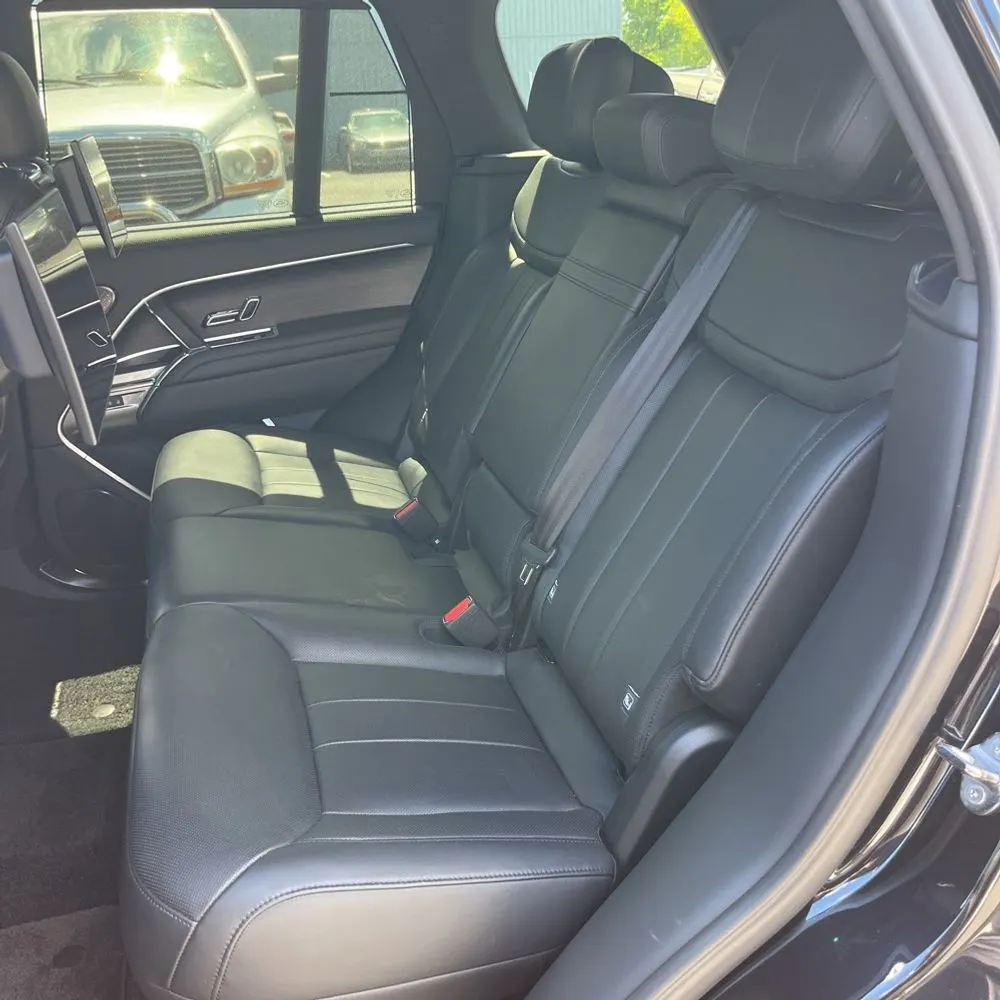 2024 Land Rover Range Rover P550e Autobiography
