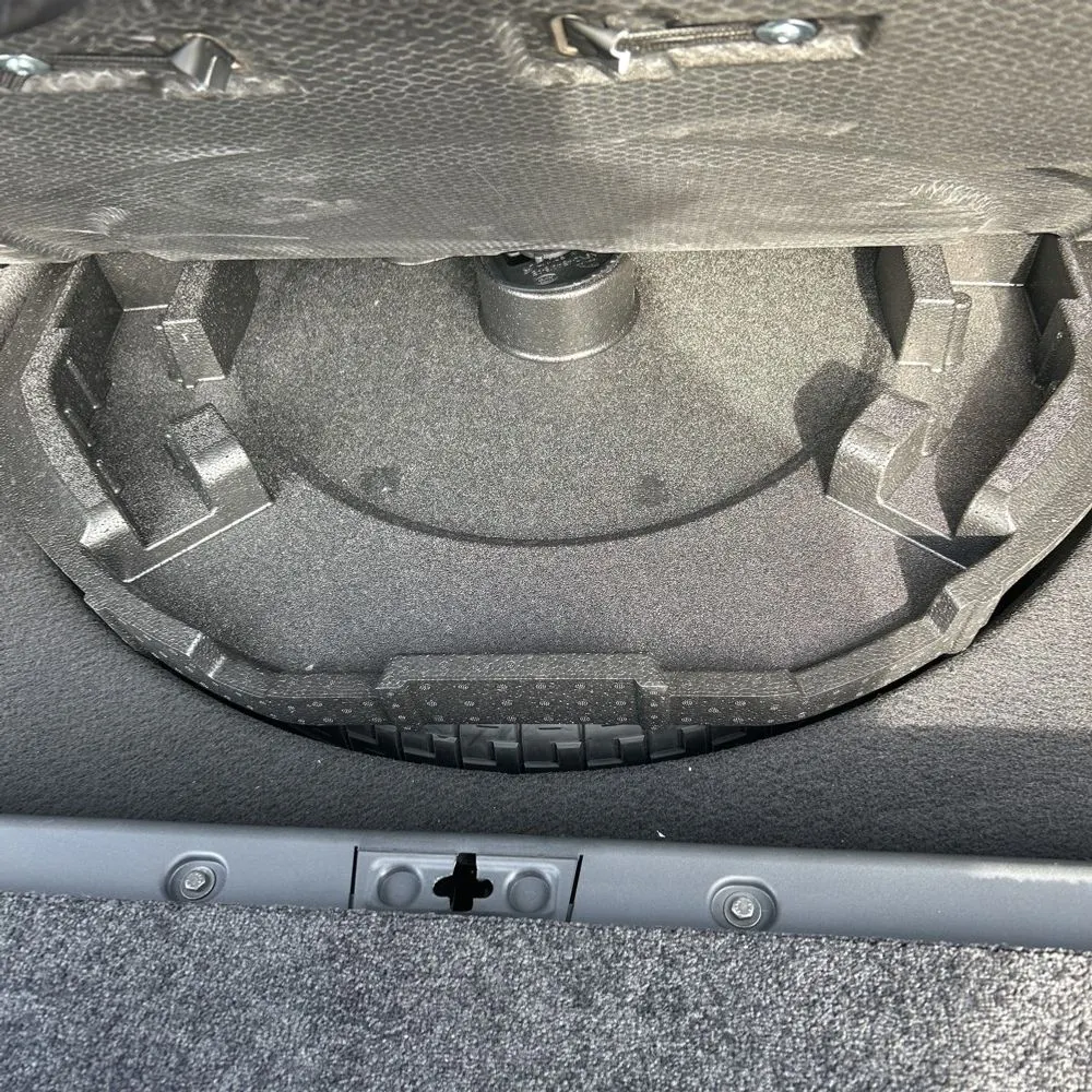 2024 Land Rover Range Rover P550e Autobiography