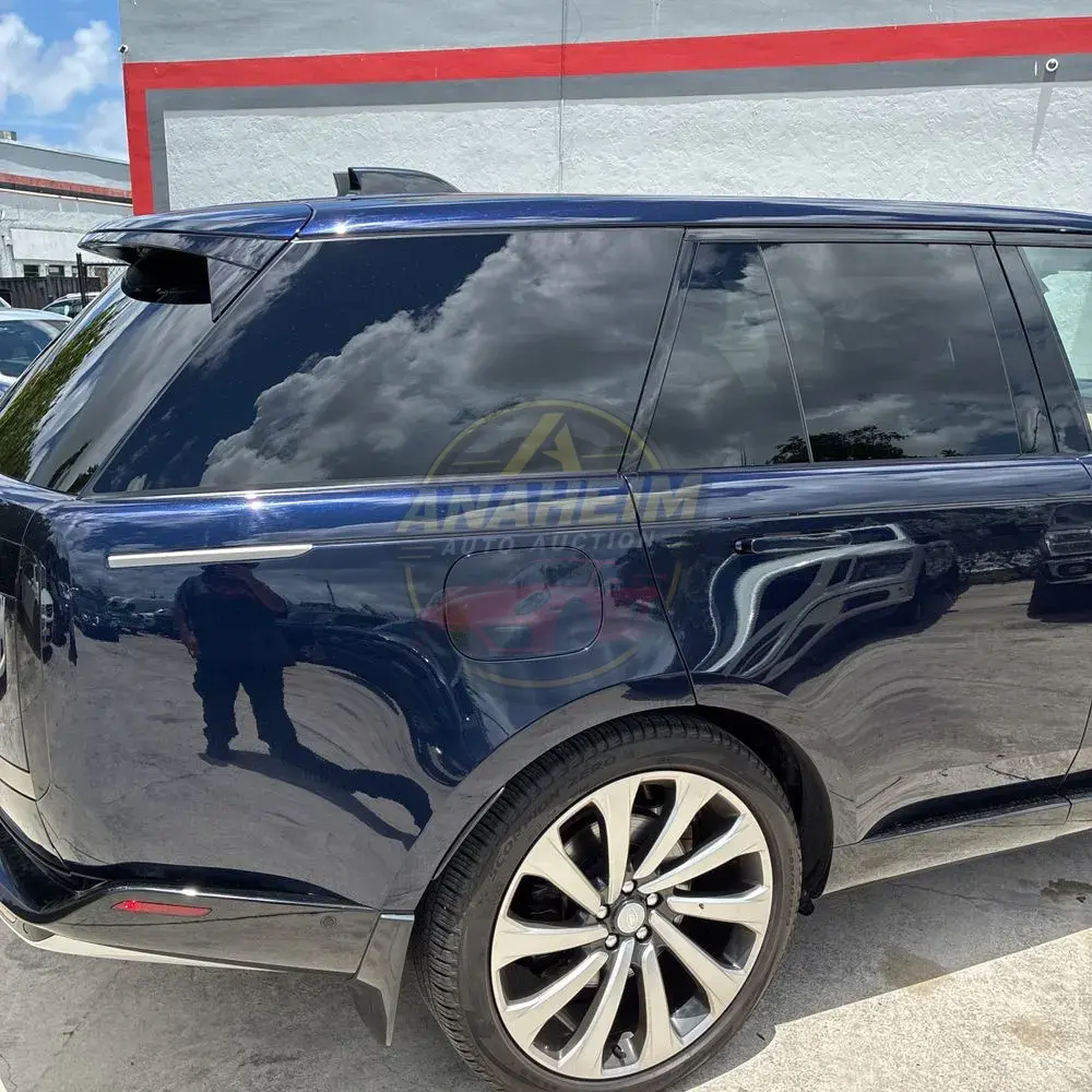 2023 Land Rover Range Rover P530 SE