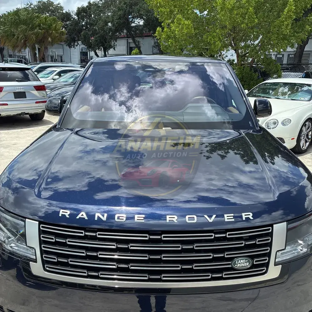2023 Land Rover Range Rover P530 SE