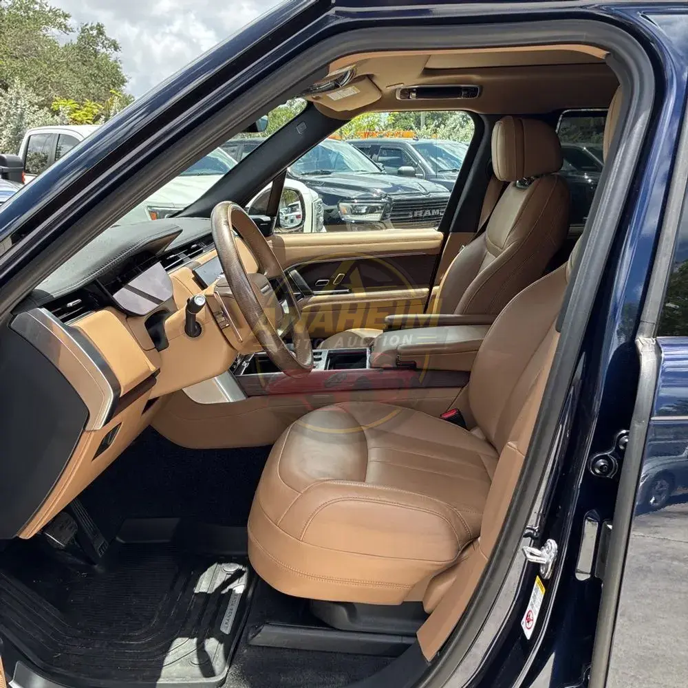 2023 Land Rover Range Rover P530 SE