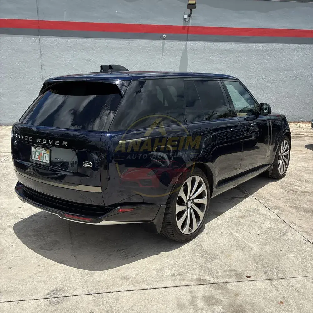 2023 Land Rover Range Rover P530 SE