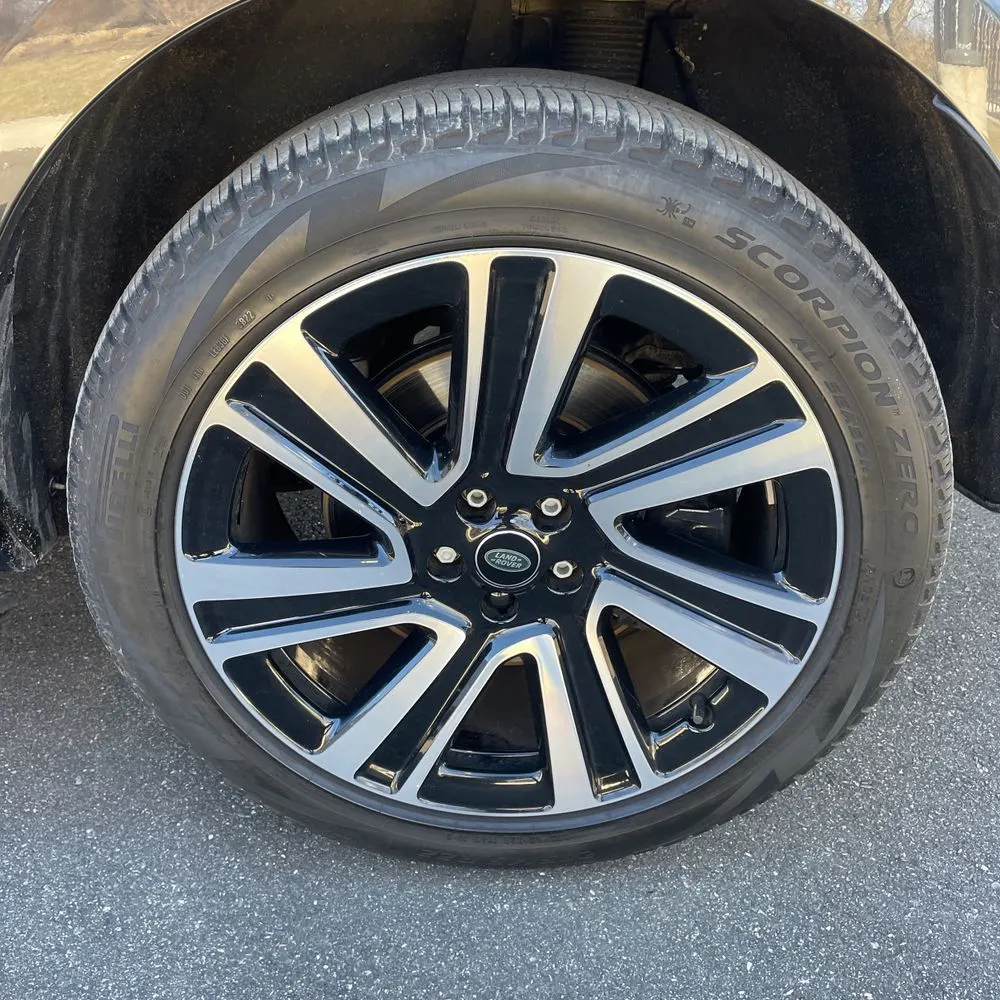 2023 Land Rover Range Rover P530 SE