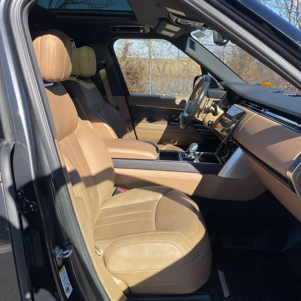 2023 Land Rover Range Rover P530 SE
