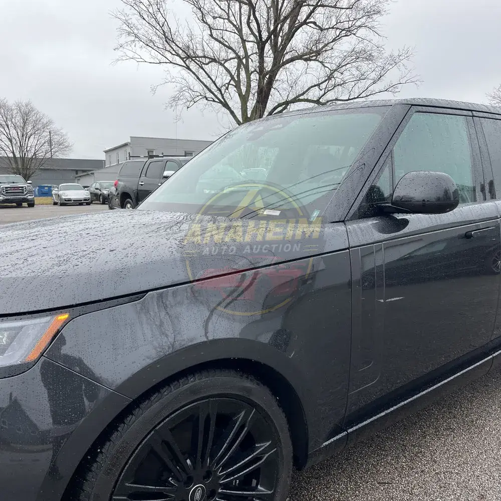2024 Land Rover Range Rover P530 SE
